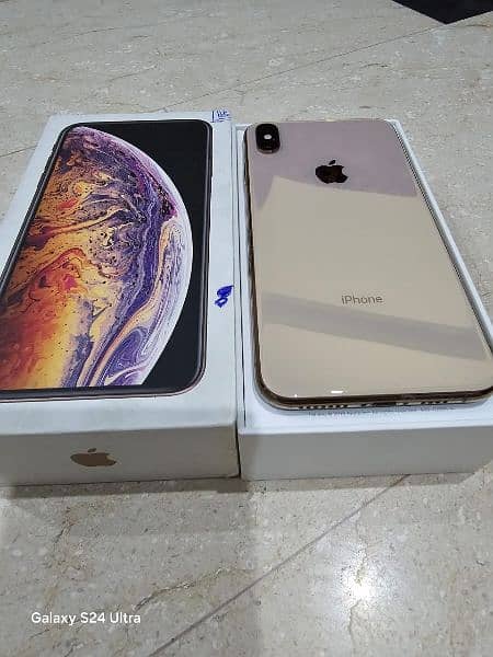 Apple iPhone XS MAX 3