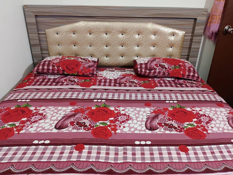 Wooden King Size Bed With Side Tables 7