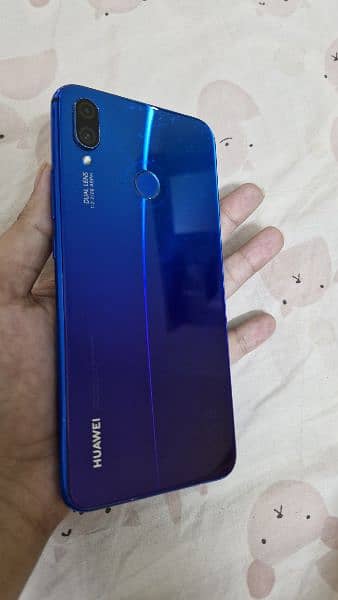 Huawei Nova 3i in scratchless condition - used 4