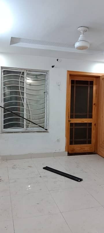 1800 Square Feet Lower Portion For rent In G-10 G-10 7