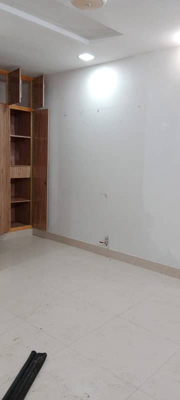 1800 Square Feet Lower Portion For rent In G-10 G-10 15