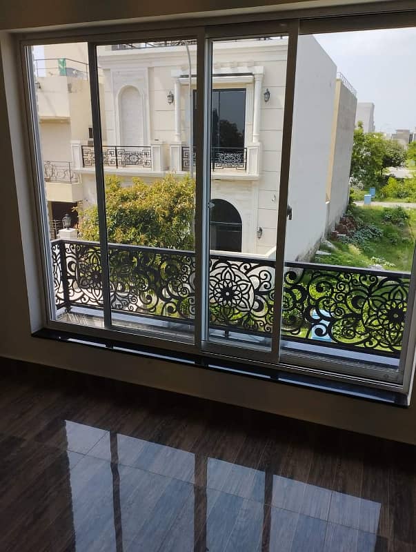 5 MARLA LIKE A NEW HOUSE FOR RENT IN BAHRIA TOWN LAHORE 1