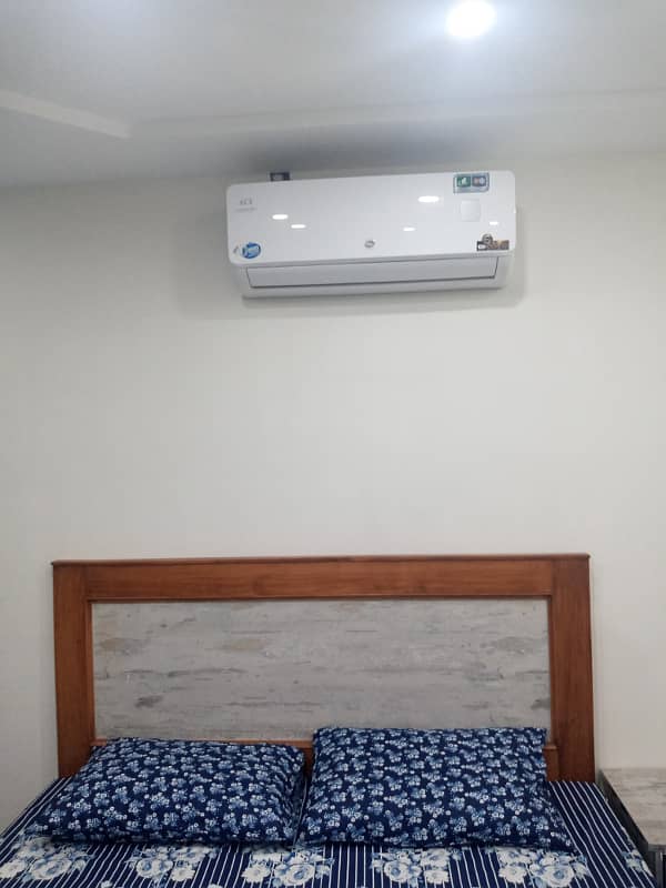 1 Bed Fully Furnished Flat For Rent Per Day In Sector E Bahria Town Lahore (Long & Short) Term Available 10