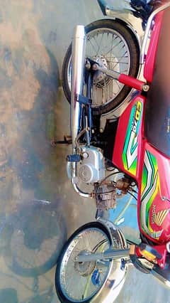 honda 70 2022model  03486363807