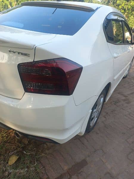 Honda City only 18,000 KM driven. 9