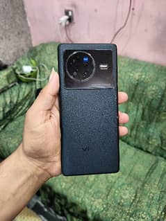 Vivo X80 12+8/256 5G back brake