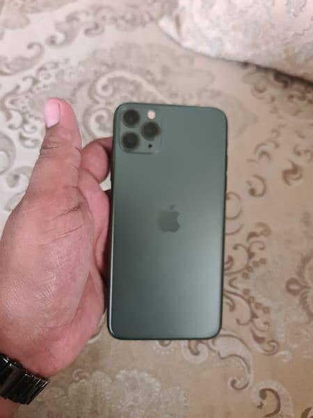 i want to sale my Iphone 11 Pro max 64GB PTA Approved 7