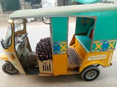 EURO CNG TEZ RAFTAR RIKSHA FOR SALE GOOD CONDITION 21 MODEL