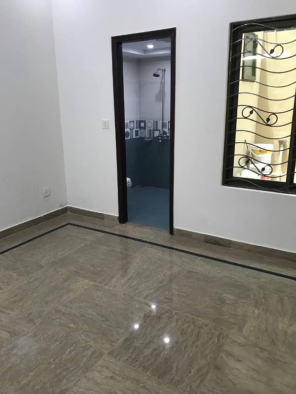 Kanal Lower portion for rent 3