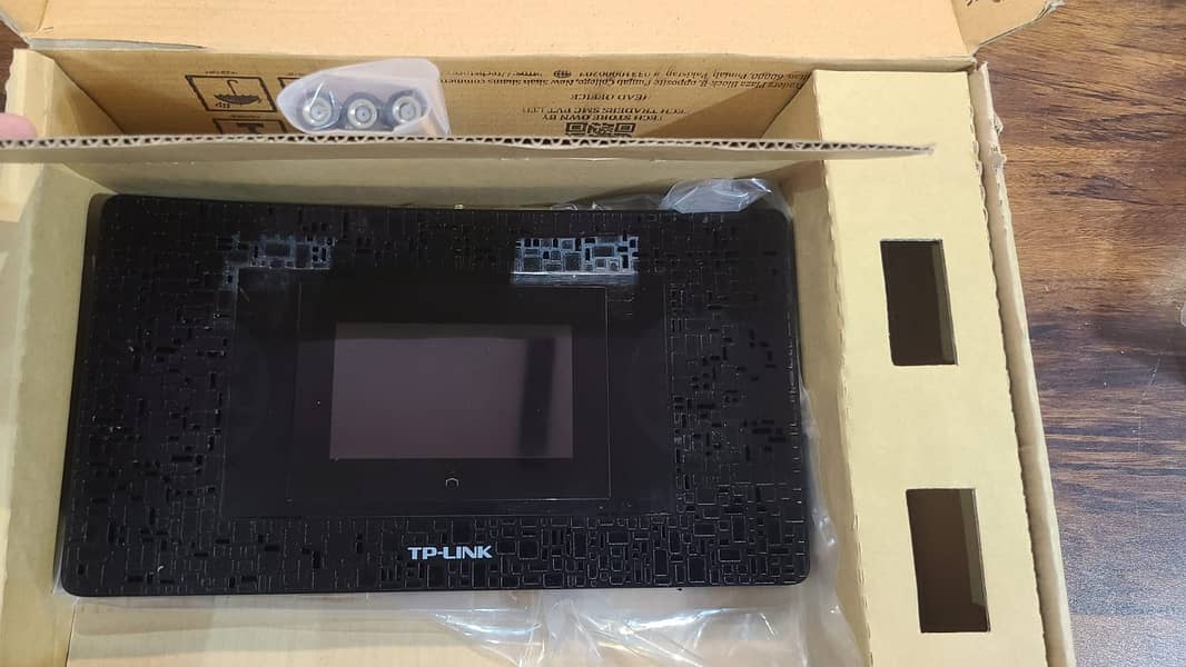 TP Link P5 |AC1900| Touch Screen|Giga Router|Dual-Core Processor (Box 6