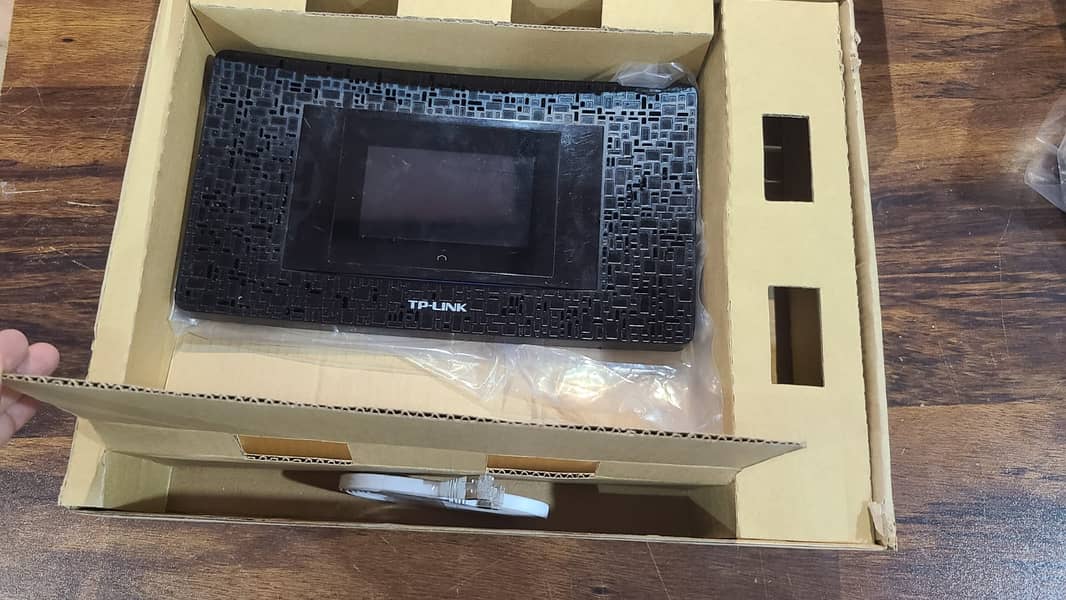 TP Link P5 |AC1900| Touch Screen|Giga Router|Dual-Core Processor (Box 11