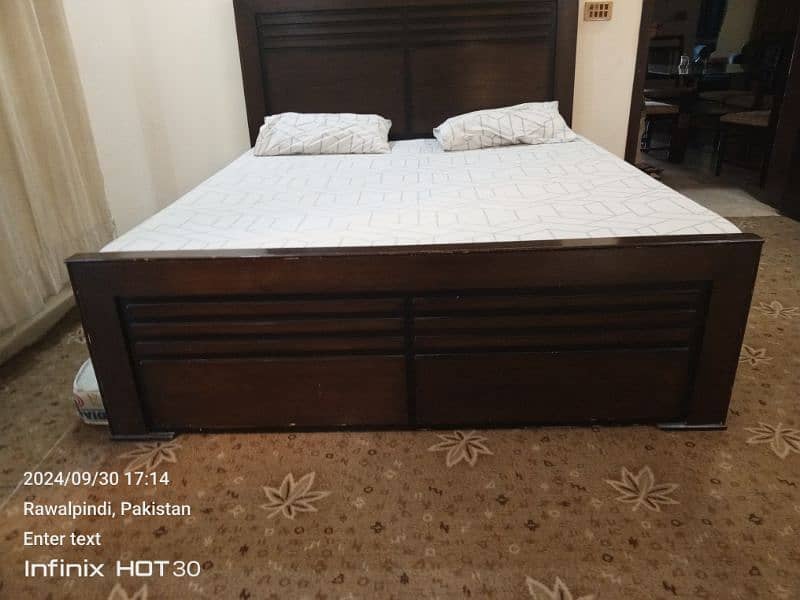 king size bed with king size mattress 1