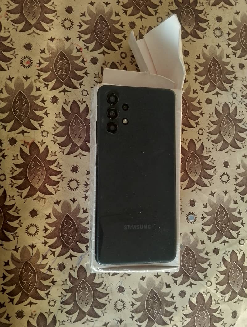 Samsung A32  with box and charger 5