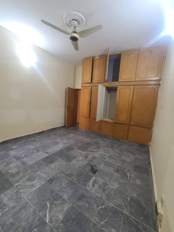 3 bedroom beautiful upper portion 3