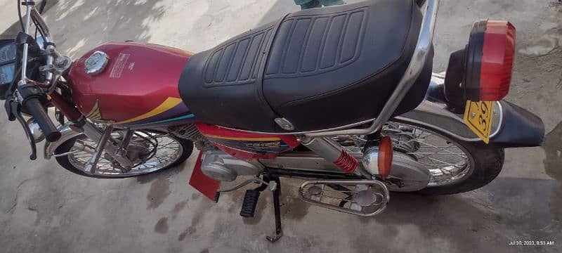 Honda 125 for sale document clear my WhatsApp 0322=600=88=12 2