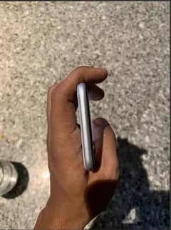 Iphone se 2020 (urgent sale )