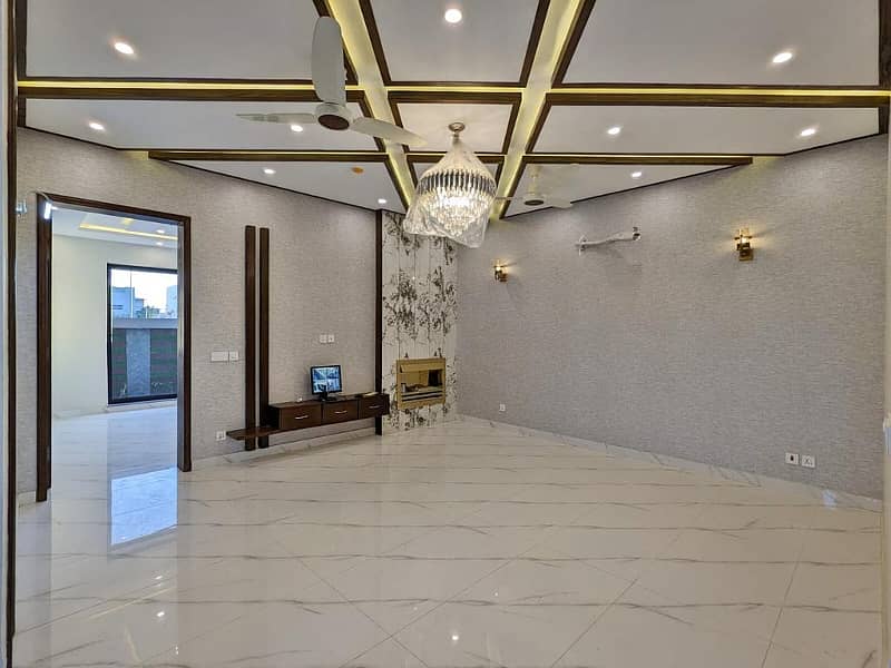 8 Marla Brand New Luxury Modern House For Sale in 9 Town DHA Lahore 7