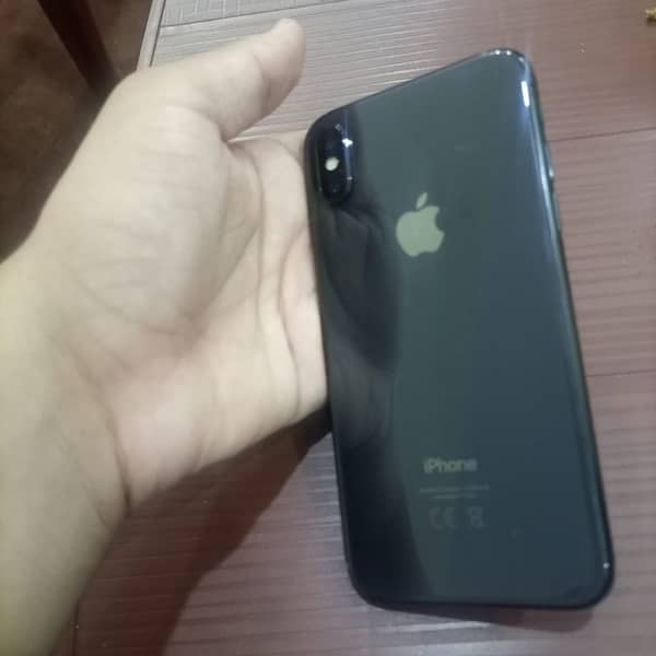 iphone x 64 gb scratchless condition 10 /10 9