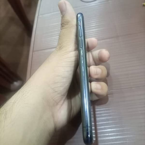 iphone x 64 gb scratchless condition 10 /10 10