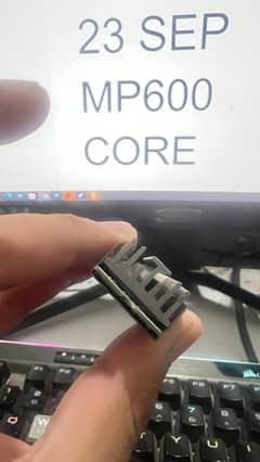 corsair mp600 2tb heat sink nvme used one hand