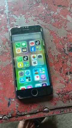 Iphone 7 non PTA water proof 32 Gb 10/10 whatsap 03251103607