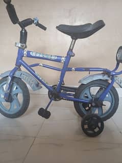 Urgent sell kids cycle for 4 to 8 years