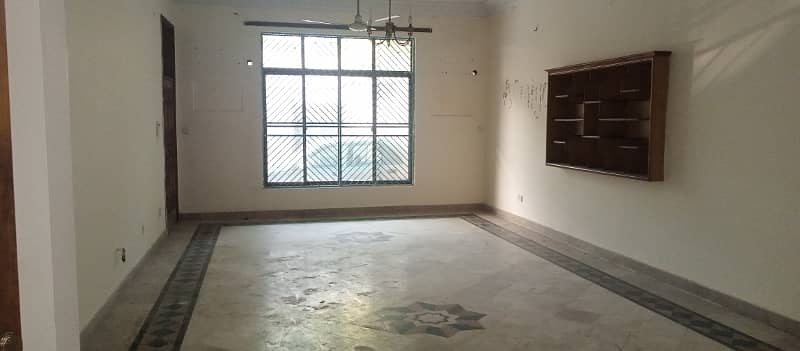 30 marla lower portion for rent in johar town phase 2 6