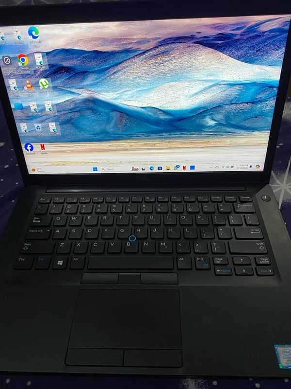 Dell Latitude 7490 core i7/8th gen touch screen 5