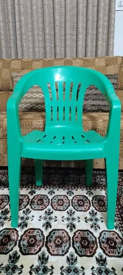 Imported Solid Plastic Chairs Set Of 6 Pieces