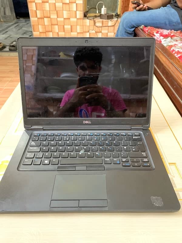 Dell i5 8generation touch screen 1