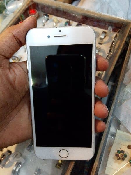 Iphone 7 pta geniun  urgent sale 1