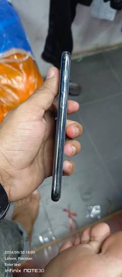 iphone 11 Pro 256gb(03084693200)