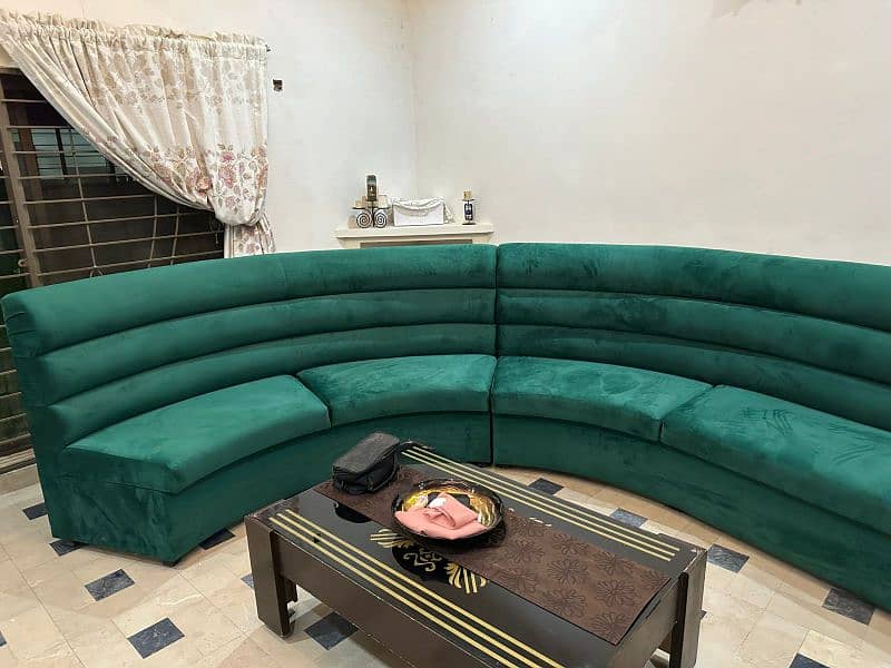 round shape bottle green sofa set 1