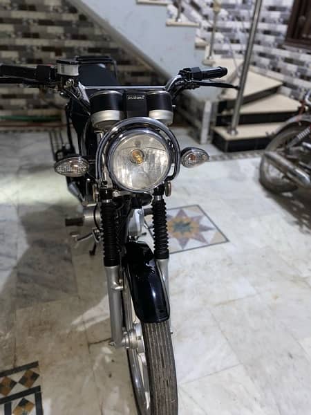 Suzuki gs 150se 2022 2