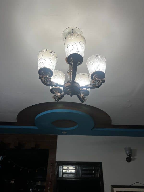 5 Bulbs Chandelier 0