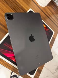 Ipad Pro M1 128GB 3rd Generation Wi-Fi (Negotiable)