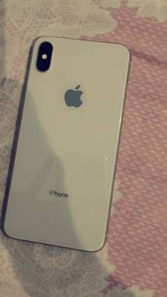 am selling my iphone xsmax 10/10