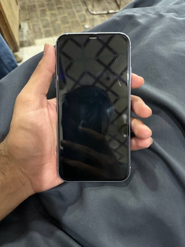 Iphone 11 Non PTA 1