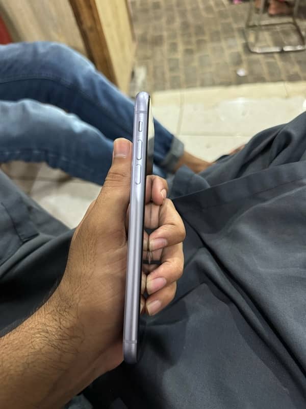 Iphone 11 Non PTA 5