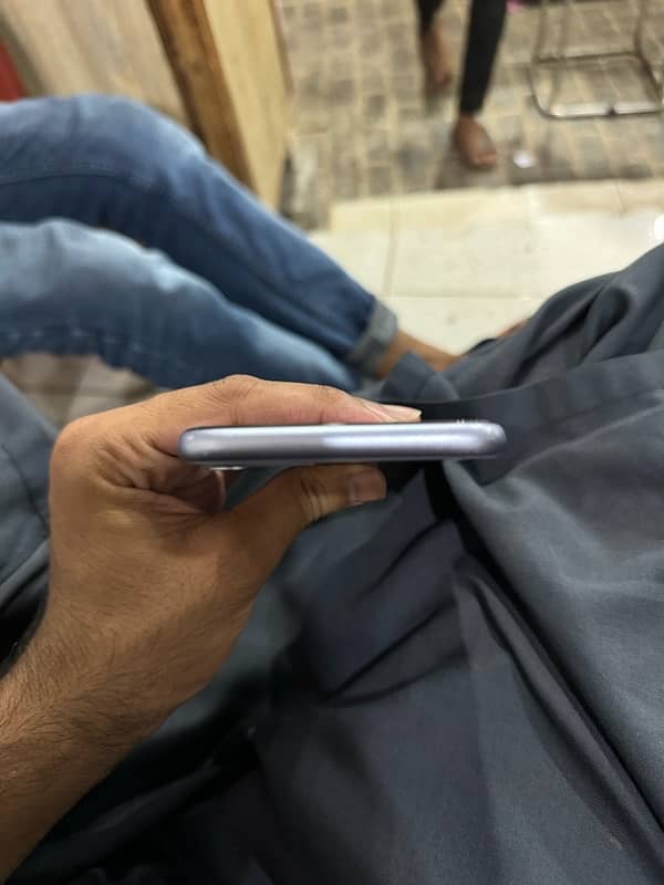 Iphone 11 Non PTA 6