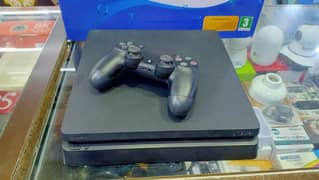 PlayStation 4 slim addition