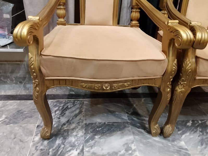 Chinioti King Size Room Chairs 3