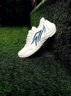 men's athletic running sneakers  white with blue lines deliverable