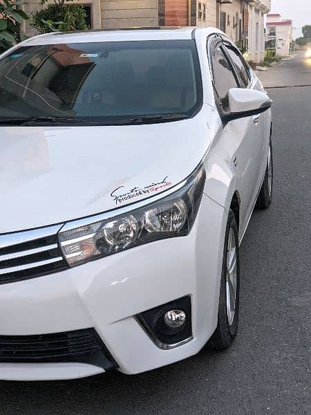 Toyota Altis Grande 1.8 2015 1