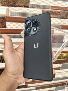 One Plus Black color