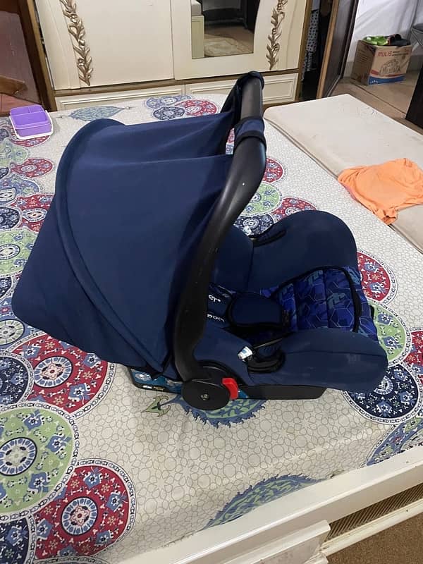 Imported Weeler Baby Carry Cot & Car Seat 7