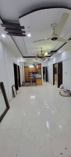 FLAT FOR SALE IN GULSHAN E IQBAL BLOCK 13D2