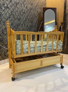 baby cot