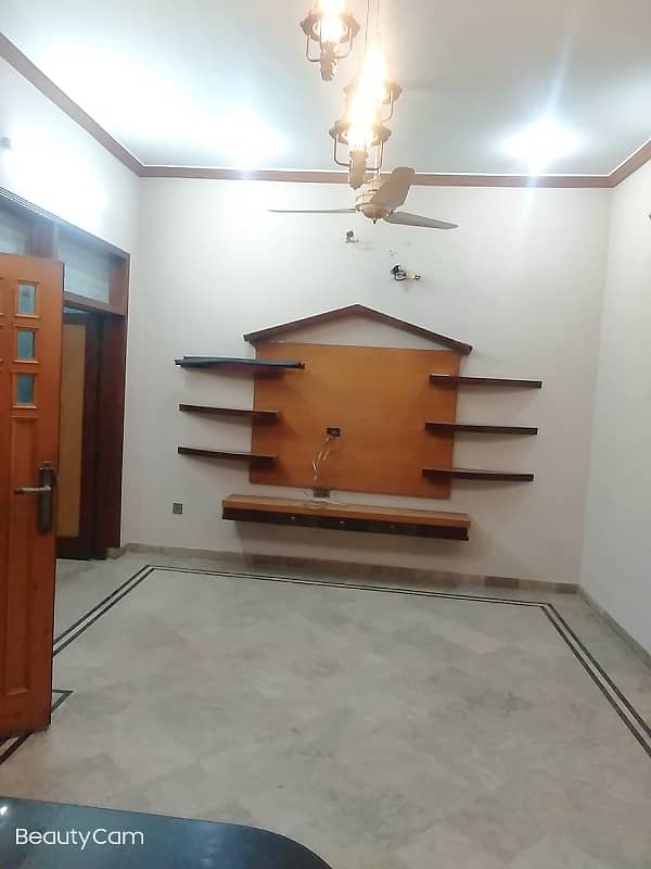 Vip beautiful 6 marla lower portion is available for rent in sabzazar lhr 10