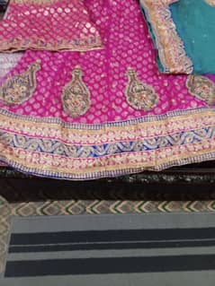 preloved dresses, saree and lehnga